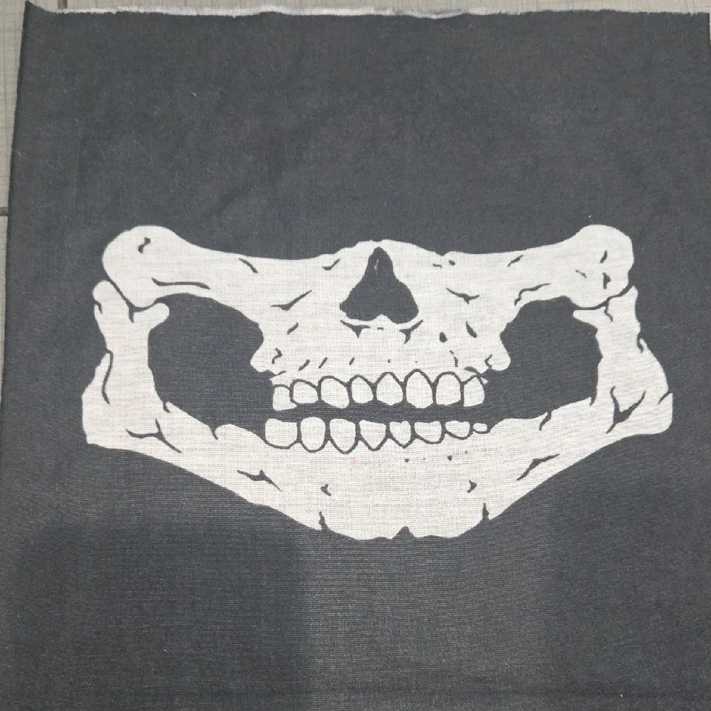 Black Skull Print Gaiter